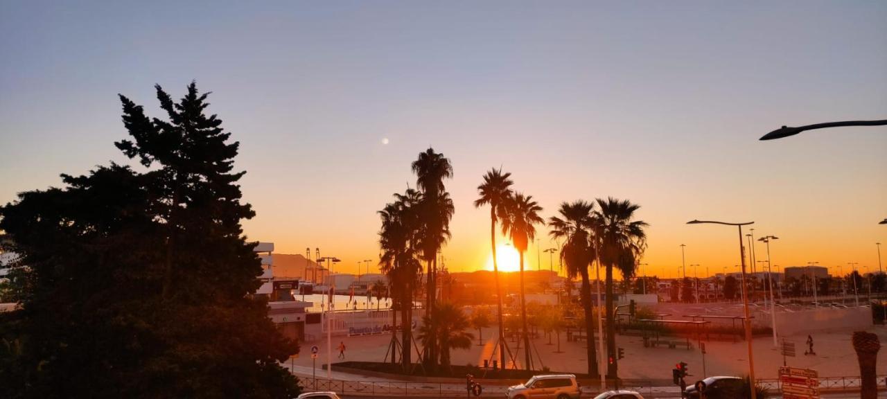Hostel Puerto Algeciras Dış mekan fotoğraf