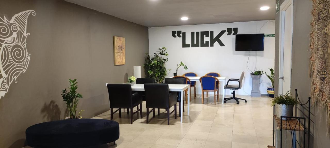 Hostel Puerto Algeciras Dış mekan fotoğraf