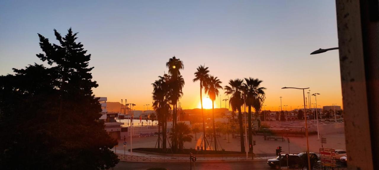 Hostel Puerto Algeciras Dış mekan fotoğraf